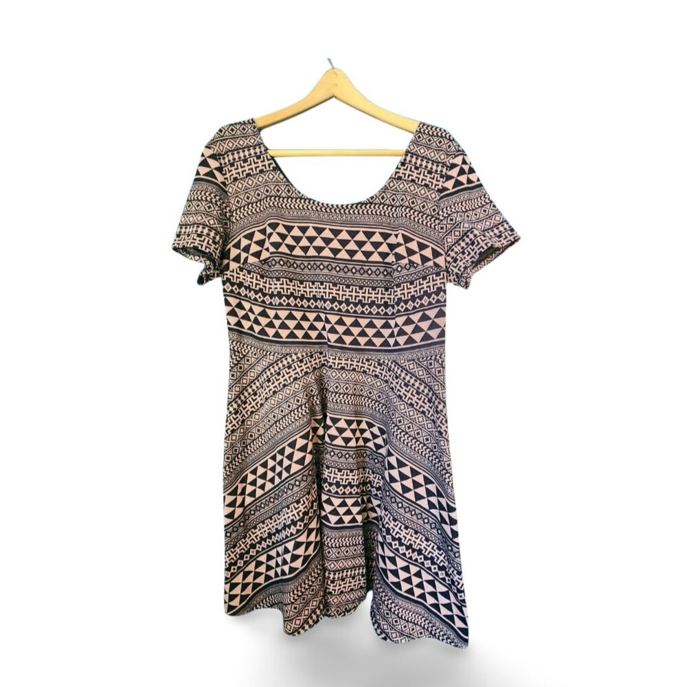City Triangles Dress Plus 16 Navy Pink Deco Print Knit V-Neck Back Short Sleeve - Picture 2 of 10